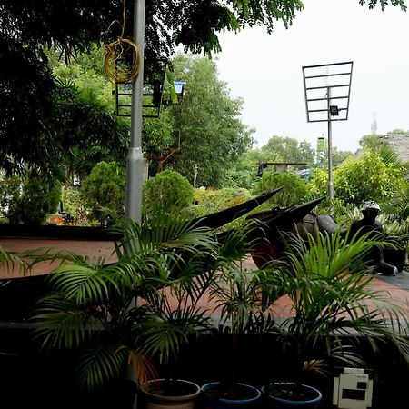 Panchobon Art Resort Shantiniketan Bagian luar foto