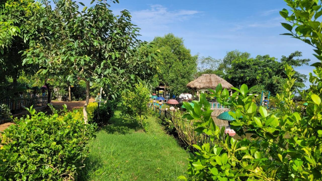 Panchobon Art Resort Shantiniketan Bagian luar foto